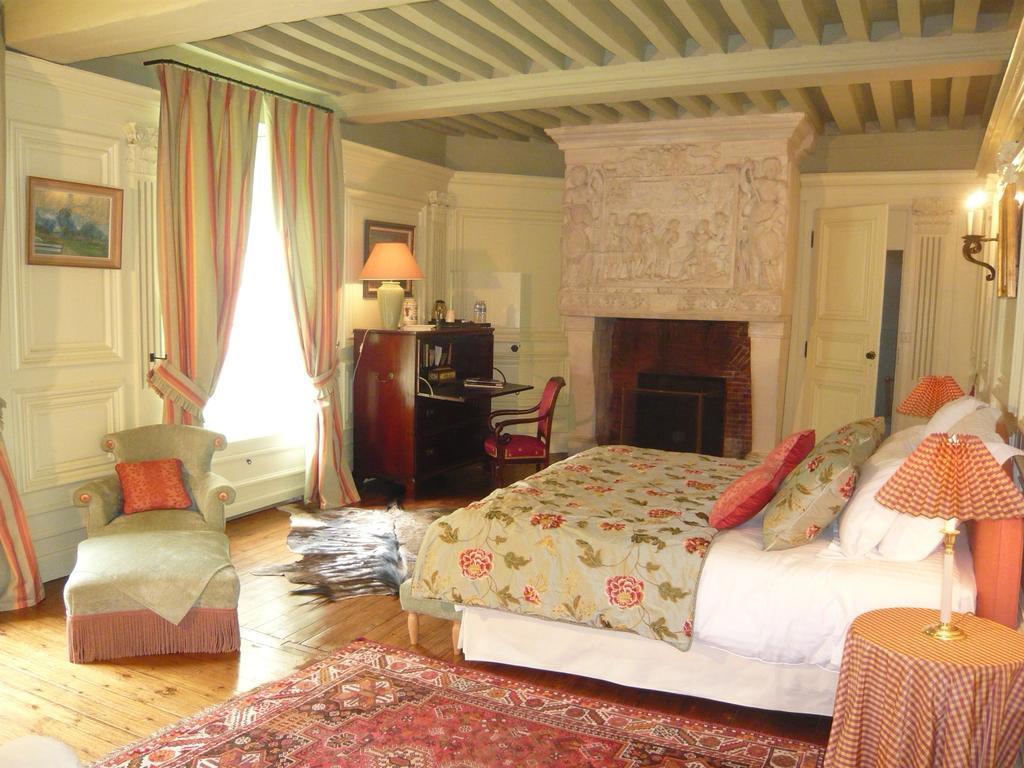 Chateau De Beneauville Bed & Breakfast Petiville  Eksteriør bilde