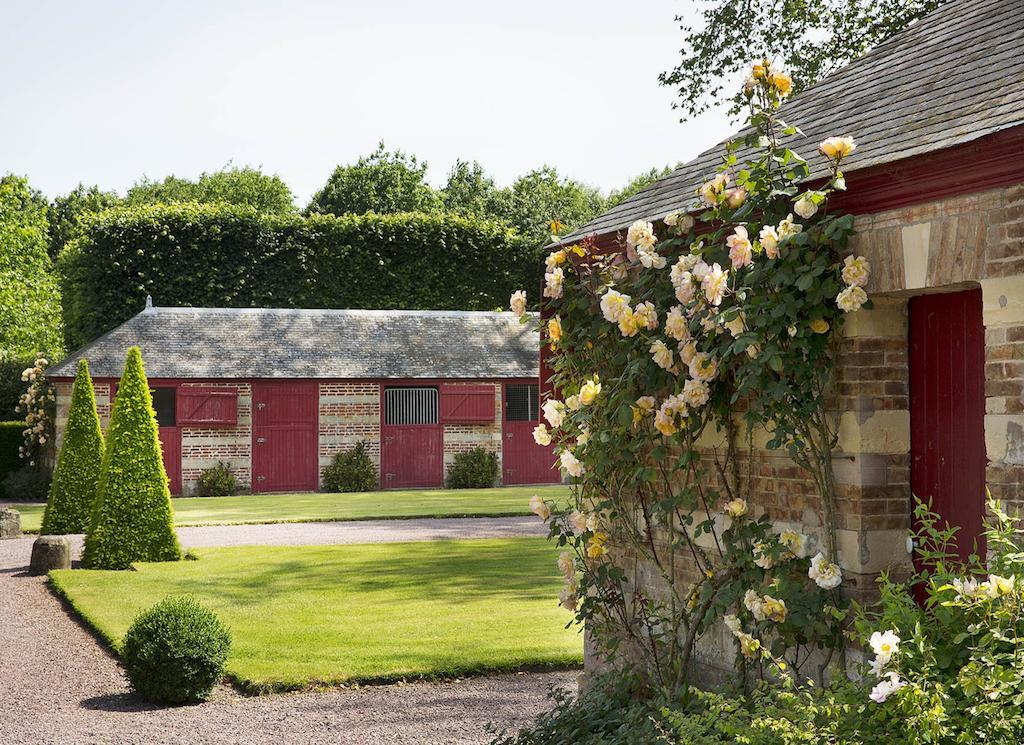 Chateau De Beneauville Bed & Breakfast Petiville  Eksteriør bilde